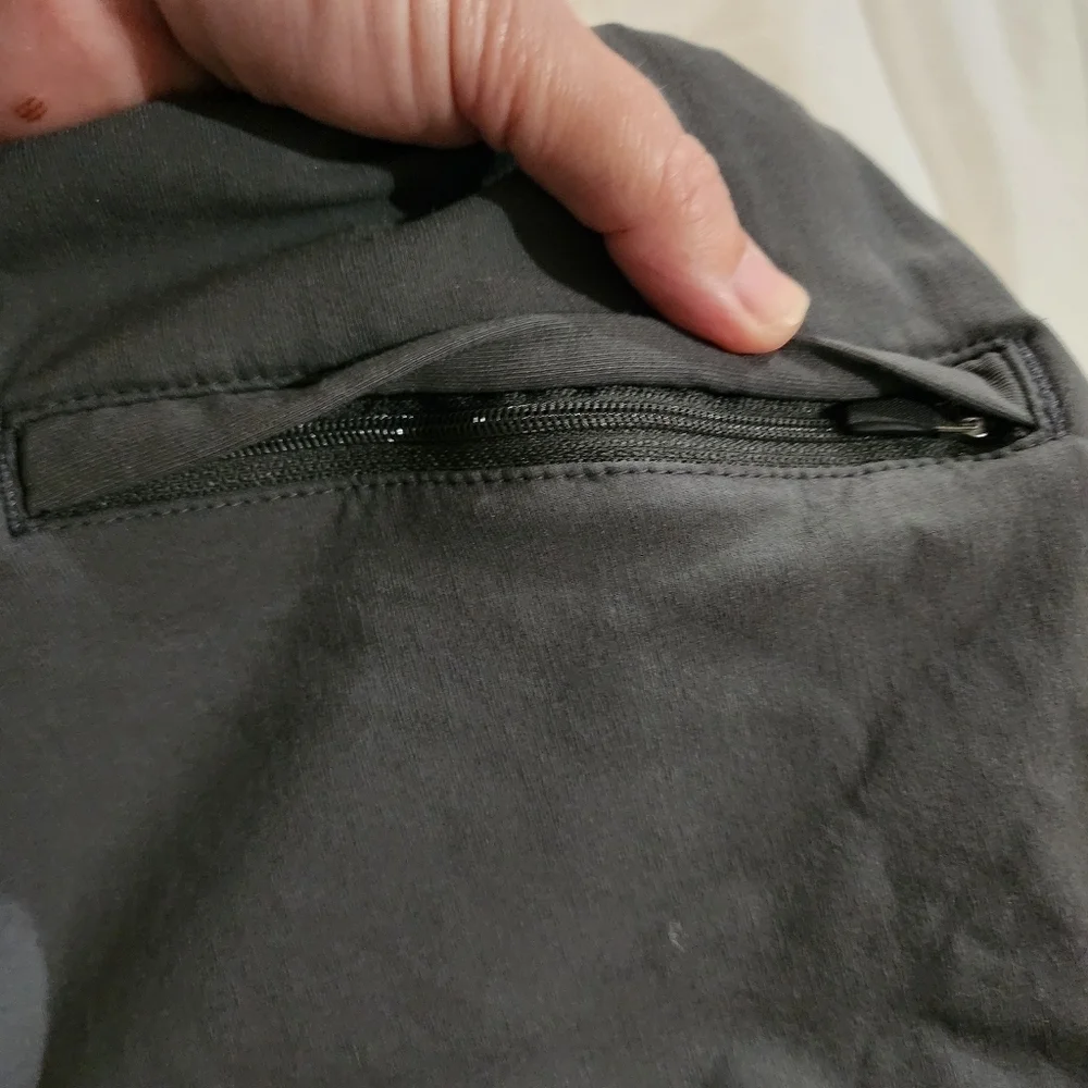 Tilly's Gray RSQ active jogger pants Size S